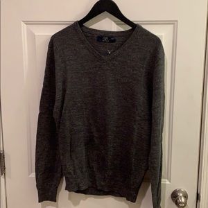 Never worn J.Crew V Neck Sweater Medium